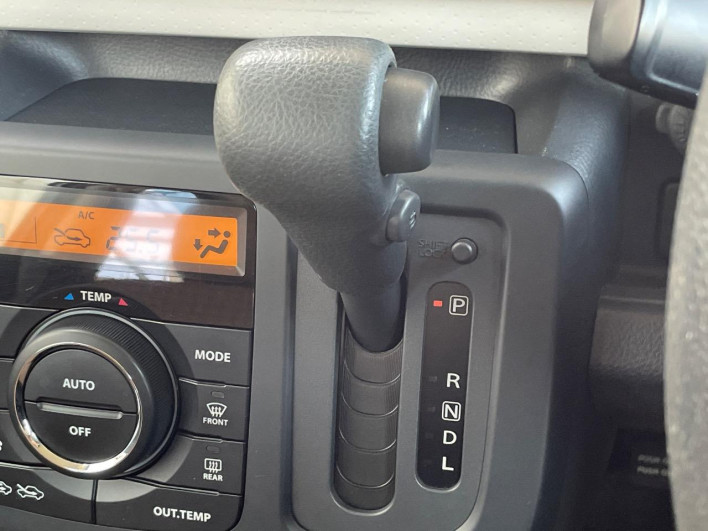 2012 Nissan Moco DBA-MG33S (UW-6a0e76313367b)[11]