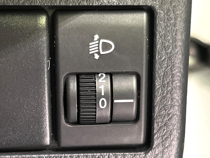 2013 Nissan Moco DBA-MG33S (UW-6a0e76313837c)[22]