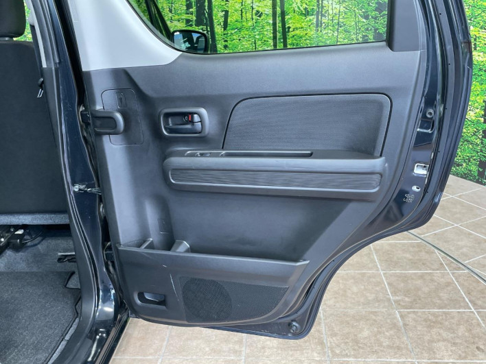 2021 Suzuki Wagon R 5AA-MH95S (UW-6a0e763479432)[16]