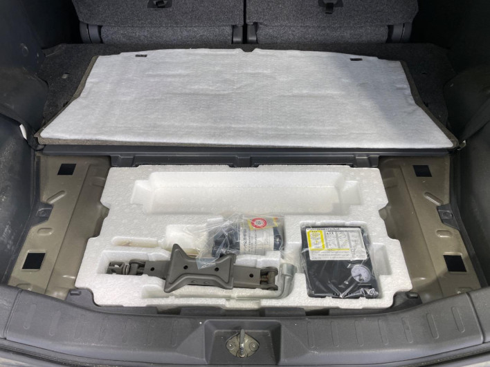 2013 Suzuki Spacia Custom DBA-MK32S (UW-6a0e76353f41b)[27]