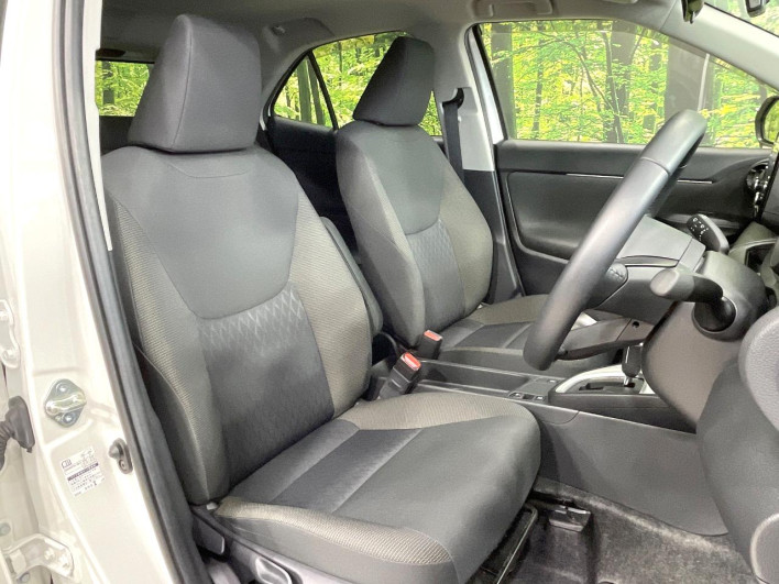 2020 Toyota Yaris Cross 5BA-MXPB10 (UW-6a0e764d8f4b6)[11]