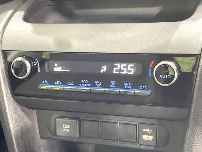 2020 Toyota Yaris Cross 5BA-MXPB10 (UW-6a0e764d8f4b6)[12]