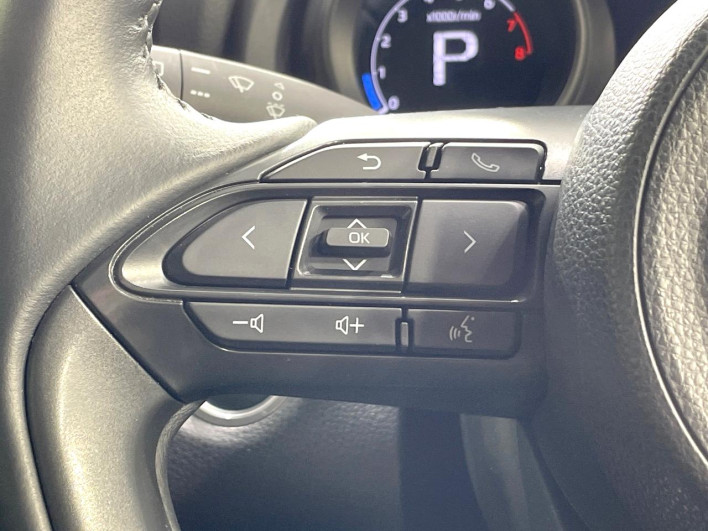 2020 Toyota Yaris Cross 5BA-MXPB10 (UW-6a0e764d8f4b6)[27]