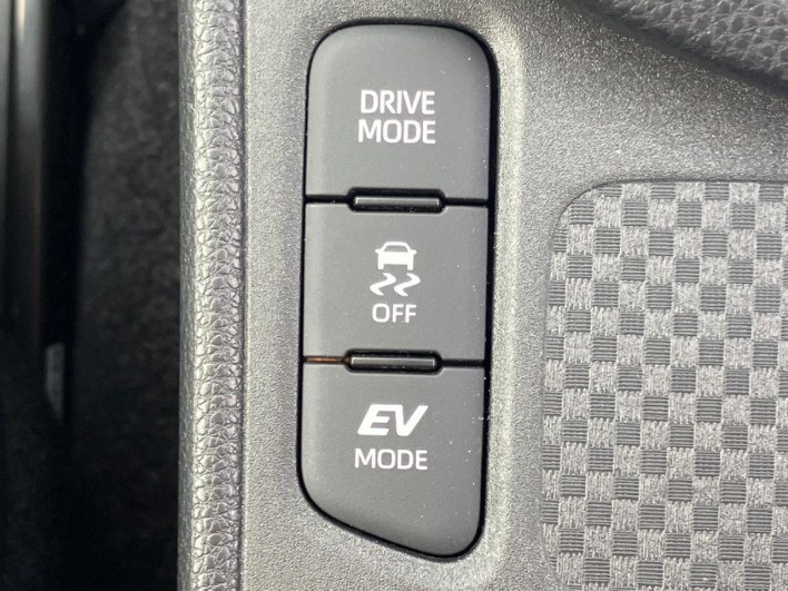 2020 Toyota Yaris Cross 6AA-MXPJ10 (UW-6a0e764f2a81d)[23]