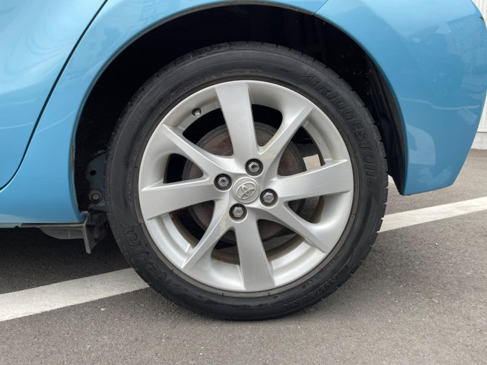 2012 Toyota Aqua DAA-NHP10 (UW-6a0e766019b68)[8]