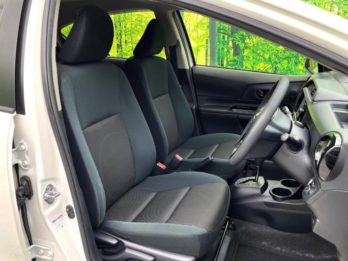 2016 Toyota Aqua DAA-NHP10 (UW-6a0e7661ccd34)[24]