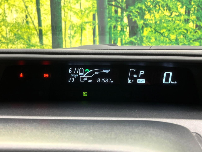 2016 Toyota Aqua DAA-NHP10 (UW-6a0e7661ccd34)[10]