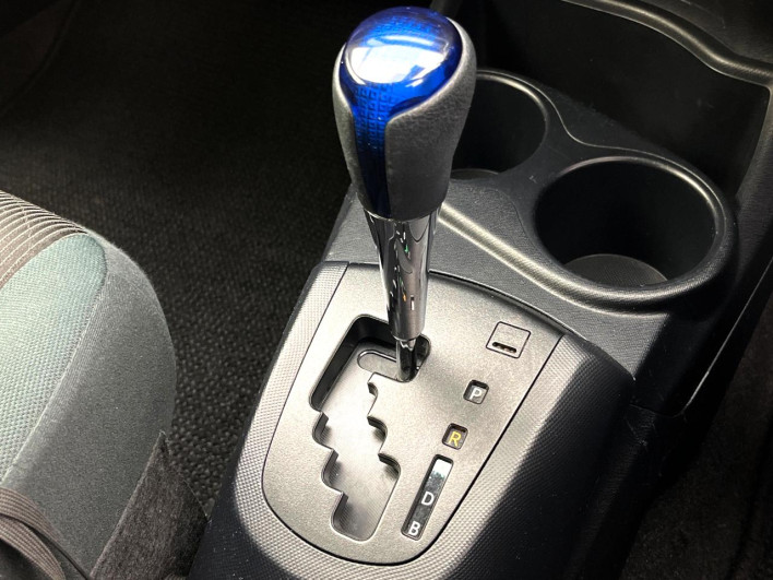 2016 Toyota Aqua DAA-NHP10 (UW-6a0e7661ccd34)[16]
