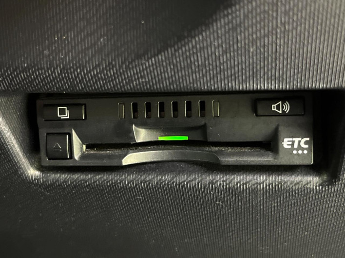 2016 Toyota Aqua DAA-NHP10 (UW-6a0e7661ccd34)[9]