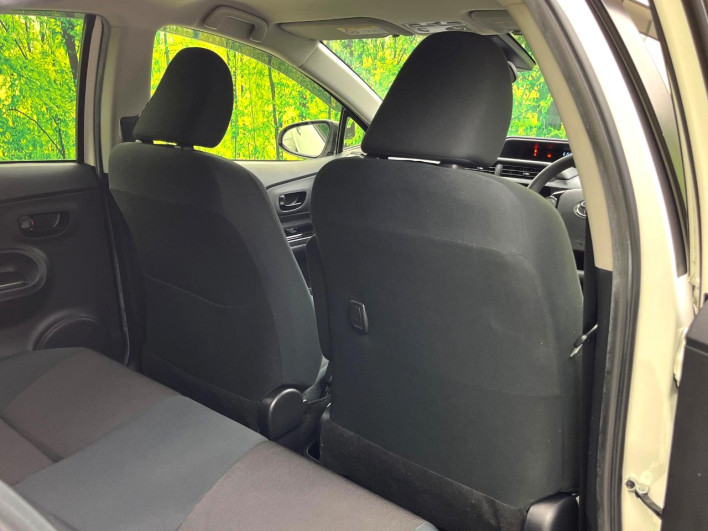2016 Toyota Aqua DAA-NHP10 (UW-6a0e7661ccd34)[26]