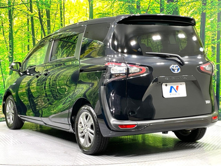 2017 Toyota Sienta DAA-NHP170G (UW-6a0e7664b1796)[7]