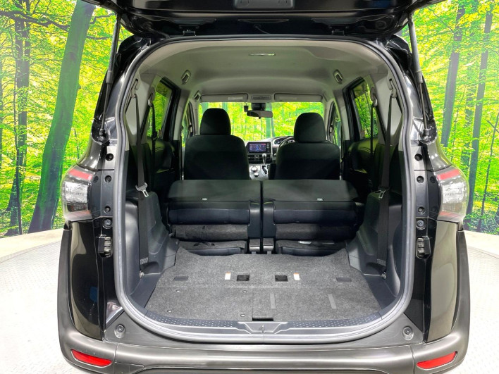 2017 Toyota Sienta DAA-NHP170G (UW-6a0e7664b1796)[15]
