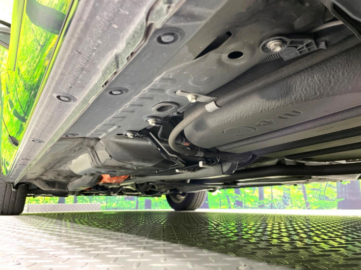 2017 Toyota Sienta DAA-NHP170G (UW-6a0e7664b1796)[12]