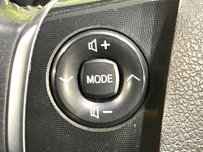 2017 Toyota Sienta DAA-NHP170G (UW-6a0e7664b1796)[25]