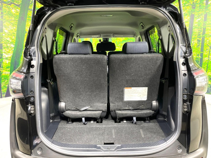 2017 Toyota Sienta DAA-NHP170G (UW-6a0e7664b1796)[13]