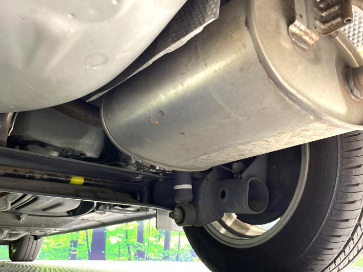 2017 Toyota Sienta DAA-NHP170G (UW-6a0e7664b1796)[10]