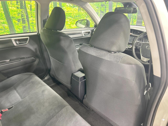 2017 Toyota Corolla Axio DBA-NRE161 (UW-6a0e76655bf44)[23]