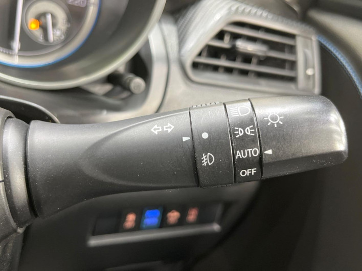 2017 Suzuki Swift DAA-ZC43S (UW-6a0e76824d063)[17]