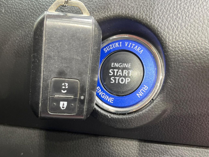 2017 Suzuki Swift DAA-ZC43S (UW-6a0e76824d063)[24]