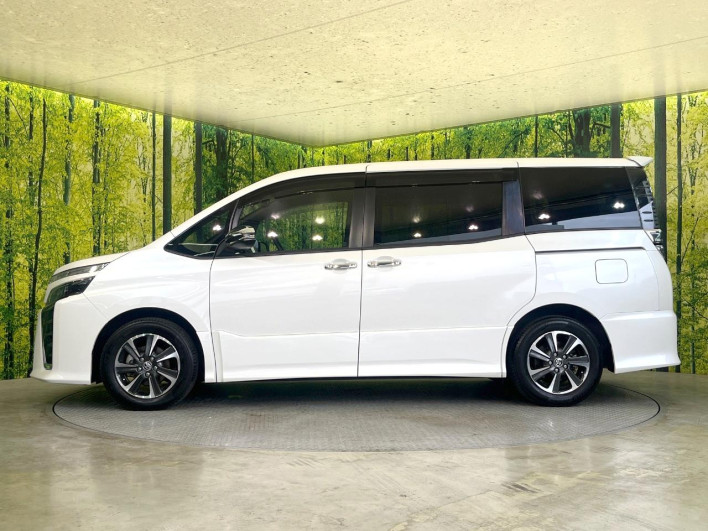 2020 Toyota Voxy DBA-ZRR80W (UW-6a0e768748a3b)[15]