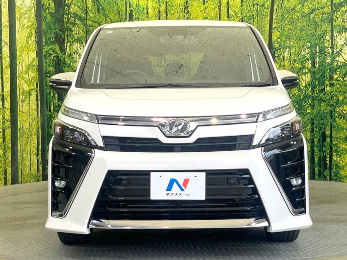 2020 Toyota Voxy DBA-ZRR80W (UW-6a0e768748a3b)[25]