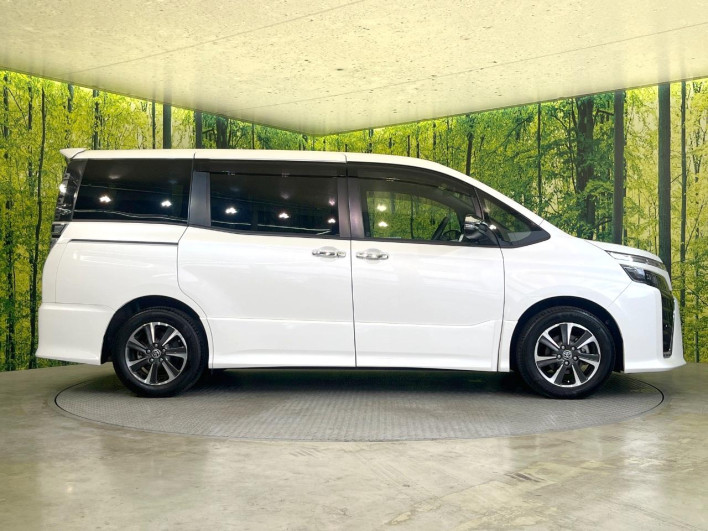 2020 Toyota Voxy DBA-ZRR80W (UW-6a0e768748a3b)[19]