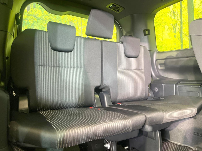 2020 Toyota Voxy DBA-ZRR80W (UW-6a0e768748a3b)[22]