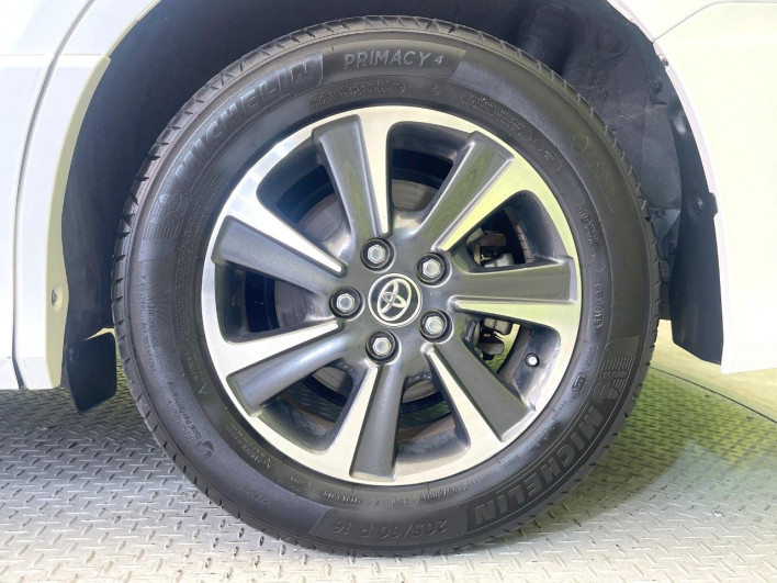 2020 Toyota Voxy DBA-ZRR80W (UW-6a0e768748a3b)[11]