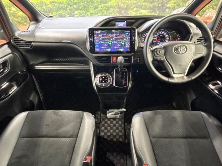 2020 Toyota Voxy 3BA-ZRR80W (UW-6a0e768792e47)[26]