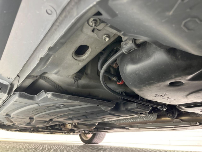 2011 Toyota Prius DAA-ZVW30 (UW-6a0e768b9a2ec)[25]