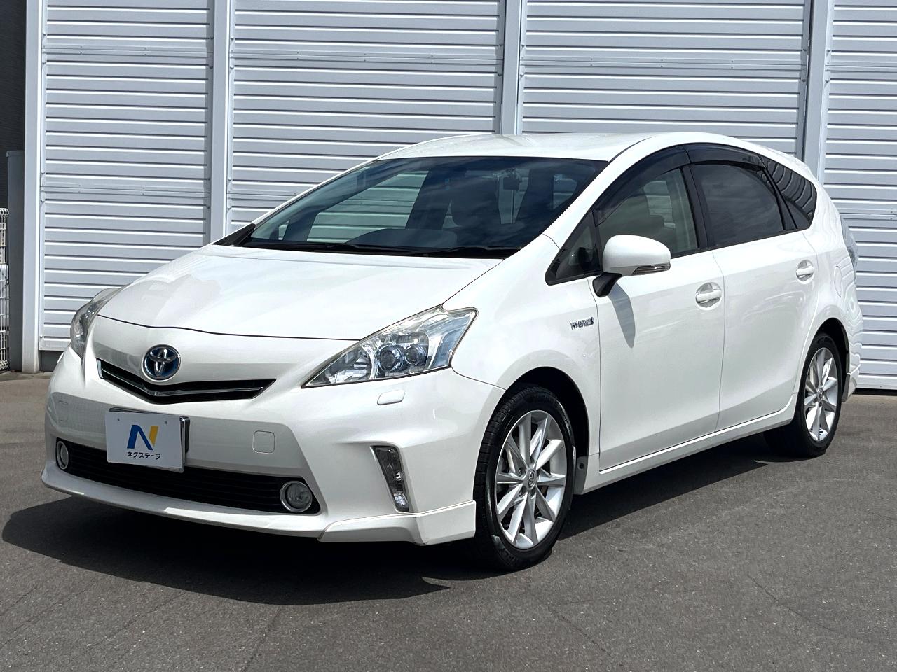 2013 Toyota Prius α DAA-ZVW41W