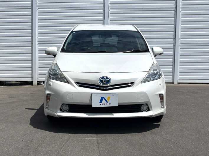 2013 Toyota Prius α DAA-ZVW41W (UW-6a0e768de633e)[4]
