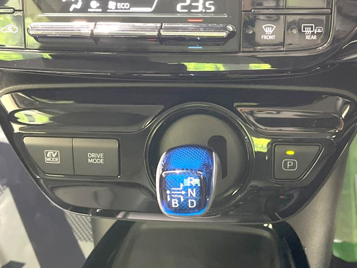 2021 Toyota Prius 6AA-ZVW51 (UW-6a0e76915edf2)[10]
