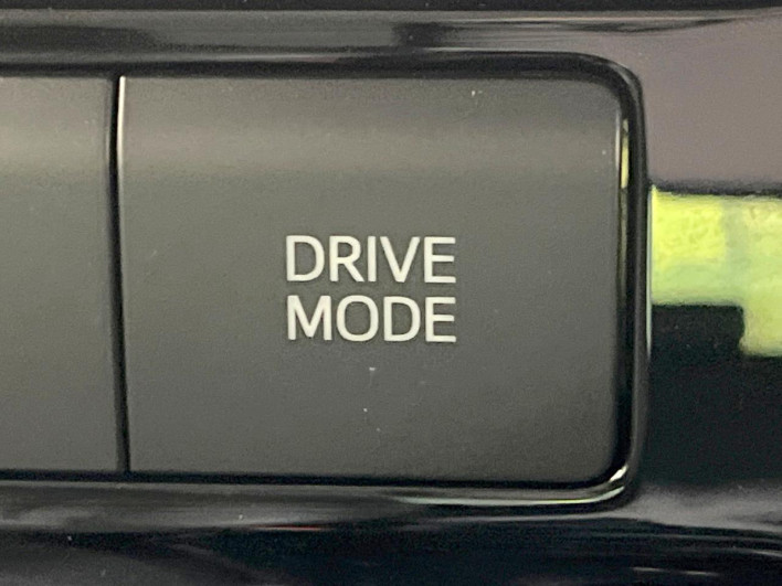 2021 Toyota Prius 6AA-ZVW51 (UW-6a0e76915edf2)[13]