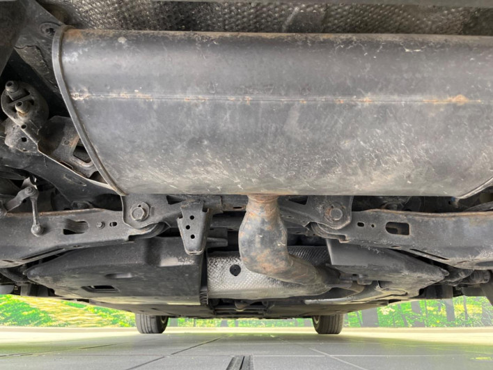 2017 Toyota Prius PHV DLA-ZVW52 (UW-6a0e7692857a3)[9]