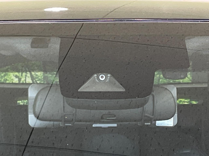 2017 Toyota Prius PHV DLA-ZVW52 (UW-6a0e7692857a3)[21]