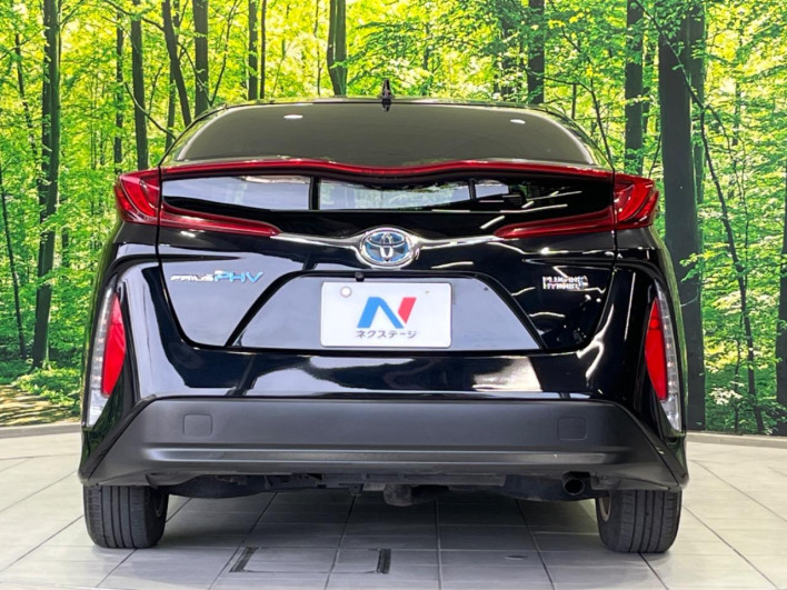 2017 Toyota Prius PHV DLA-ZVW52 (UW-6a0e7692857a3)[8]