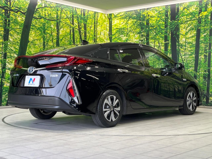 2017 Toyota Prius PHV DLA-ZVW52 (UW-6a0e7692857a3)[7]