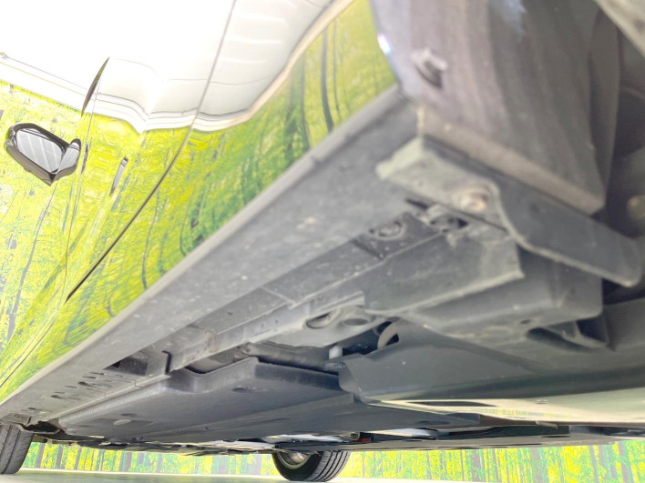 2019 Toyota Prius PHV DLA-ZVW52 (UW-6a0e7692c054b)[23]