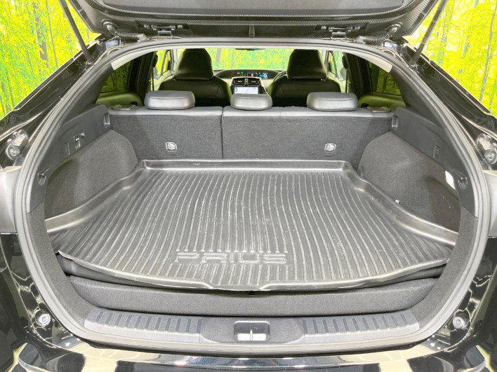 2019 Toyota Prius PHV DLA-ZVW52 (UW-6a0e7692c054b)[28]