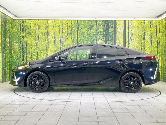 2019 Toyota Prius PHV DLA-ZVW52 (UW-6a0e7692c054b)[12]