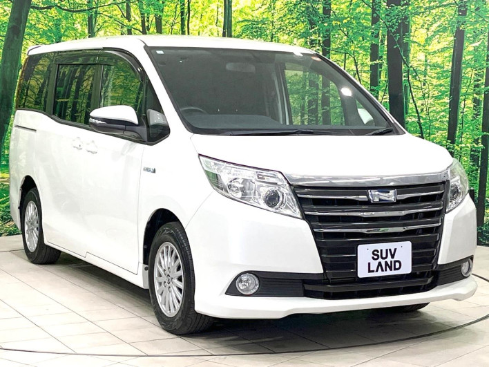 2015 Toyota Noah DAA-ZWR80G (UW-6a0e76966bb01)[7]