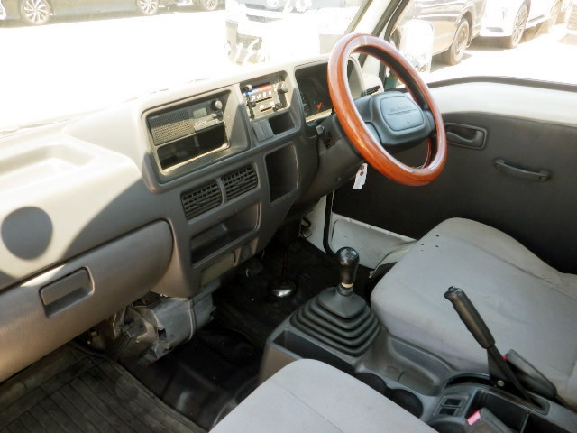 2001 Subaru Sambar Truck TT1 (UW-6a1ea98d76d7c)[9]