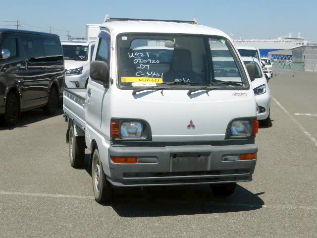 1994 Mitsubishi Minicab Truck U42T (UW-6a278b909cab1)[0]