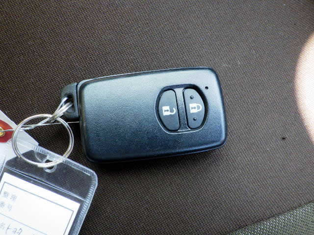 2012 Toyota Vitz KSP130 (UW-6a196077661ea)[16]