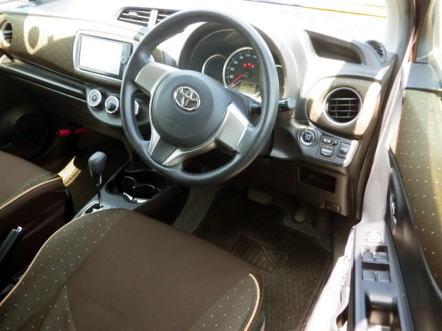 2012 Toyota Vitz KSP130 (UW-6a196077661ea)[10]