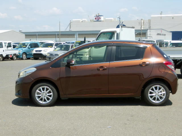 2012 Toyota Vitz KSP130 (UW-6a196077661ea)[3]