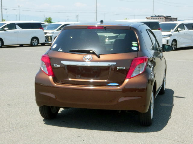 2012 Toyota Vitz KSP130 (UW-6a196077661ea)[1]