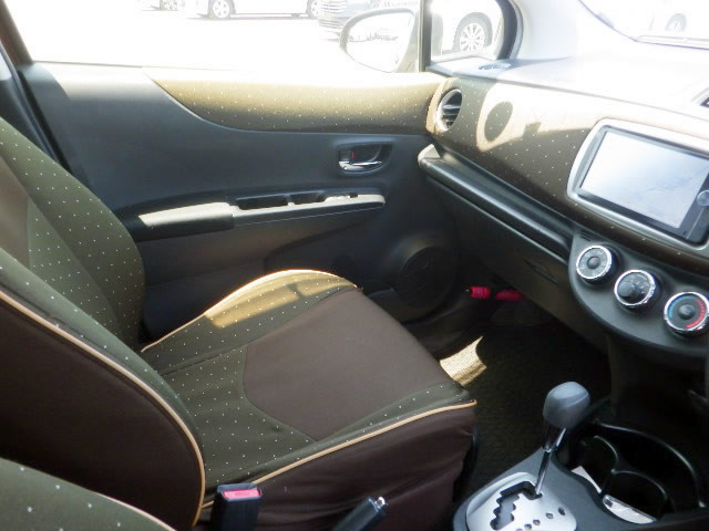 2012 Toyota Vitz KSP130 (UW-6a196077661ea)[8]