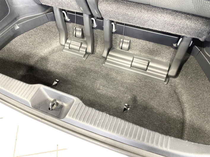 2013 Toyota Estima DBA-ACR50W (UW-6a0fc8001ade9)[26]